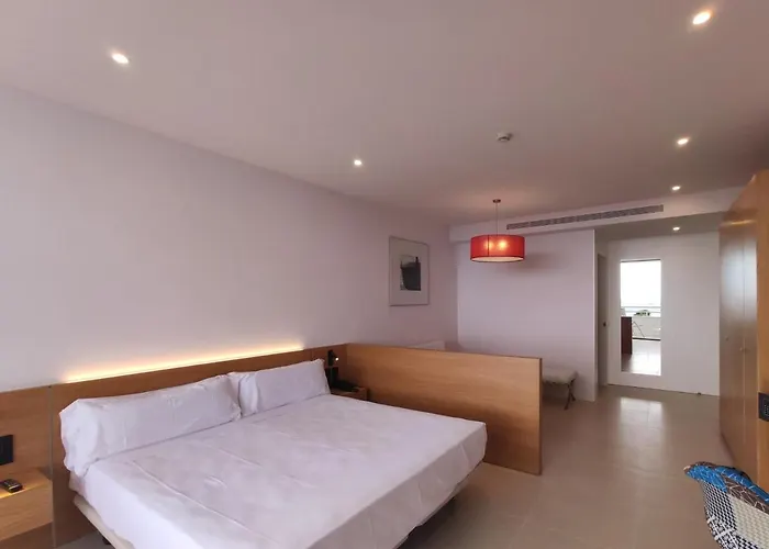 מלון Gran Reymar 4 Sup